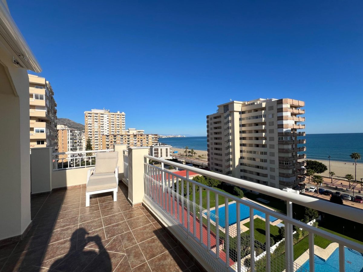 Los Boliches - Ático de 4 Dormitorios, Vista al Mar, Garaje y Trastero — Foto 25