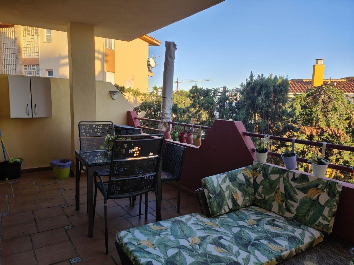 ¡Descubre tu futuro hogar en Benalmádena, a solo 200 metros de la playa! — Foto 18