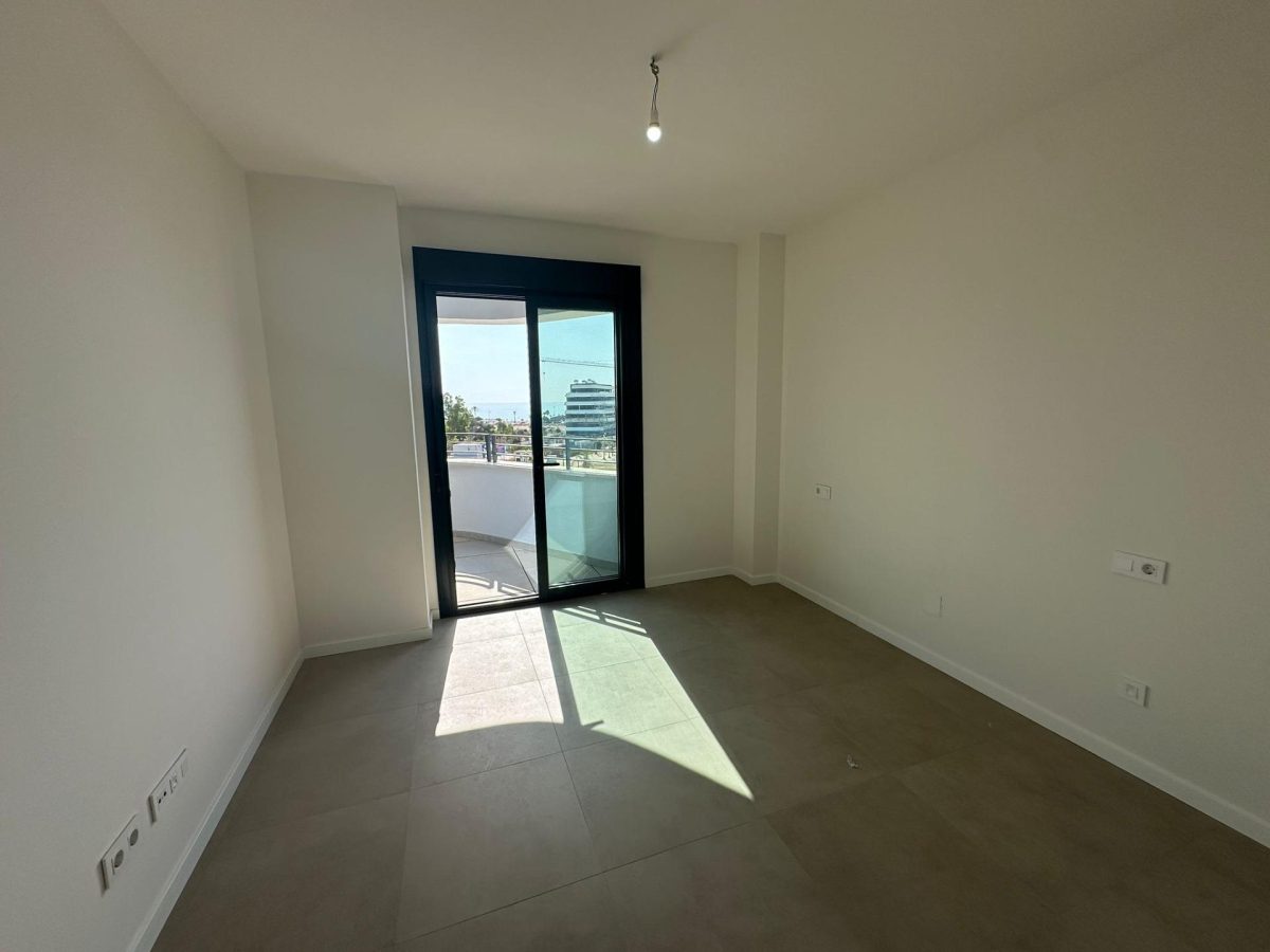 Los Álamos - Ático a estrenar, 4 Dormitorios, Terraza, Piscina, 2 Garajes y Trastero — Foto 18