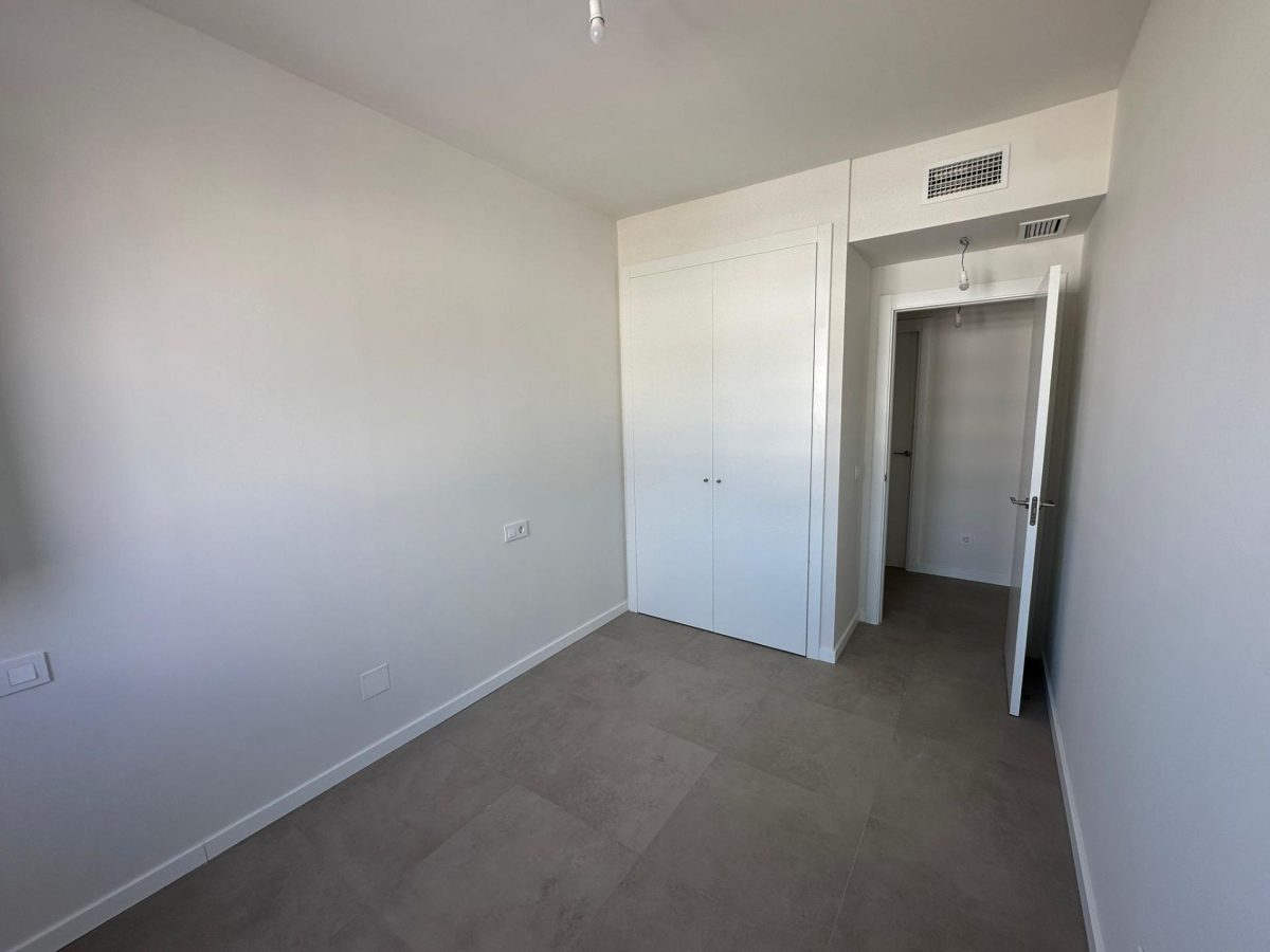 Los Álamos - Ático a estrenar, 4 Dormitorios, Terraza, Piscina, 2 Garajes y Trastero — Foto 17