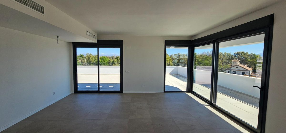 Los Álamos - Ático a estrenar, 4 Dormitorios, Terraza, Piscina, 2 Garajes y Trastero — Foto 6