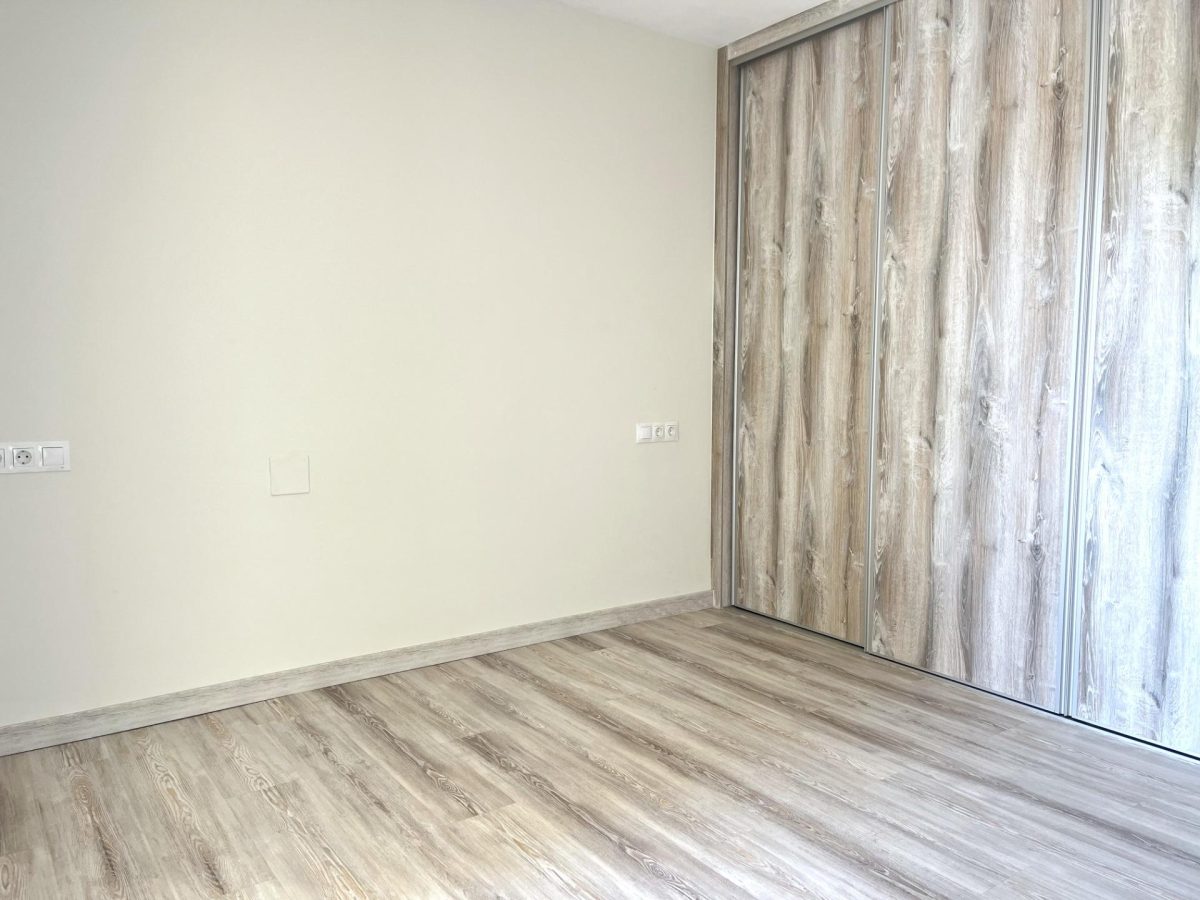 Piso reformado con terraza y parking en Los Boliches — Foto 17