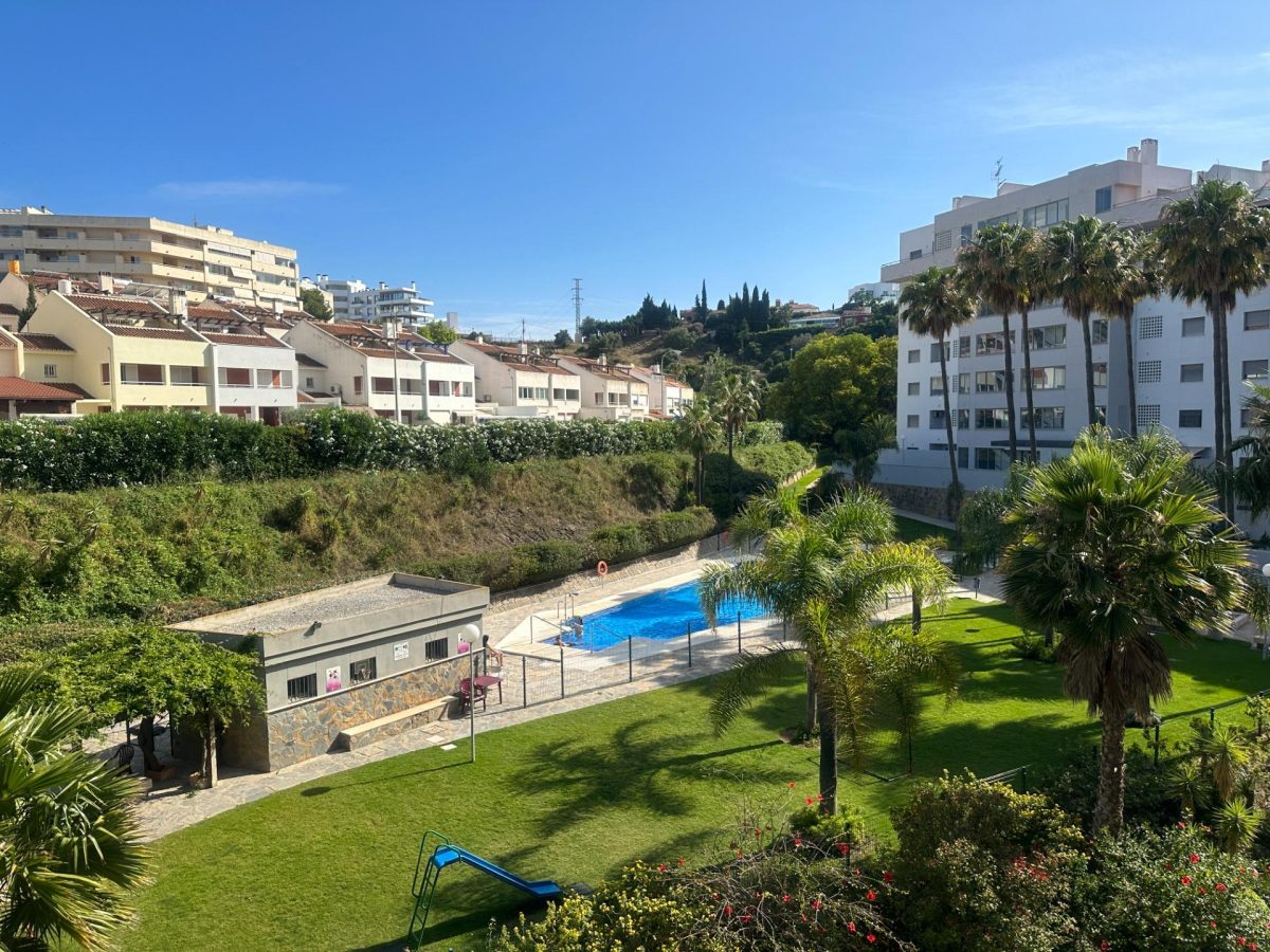Fuengirola - Piso, 3 Dormitorios, Terraza, Piscina, Garaje y Trastero — Foto 27
