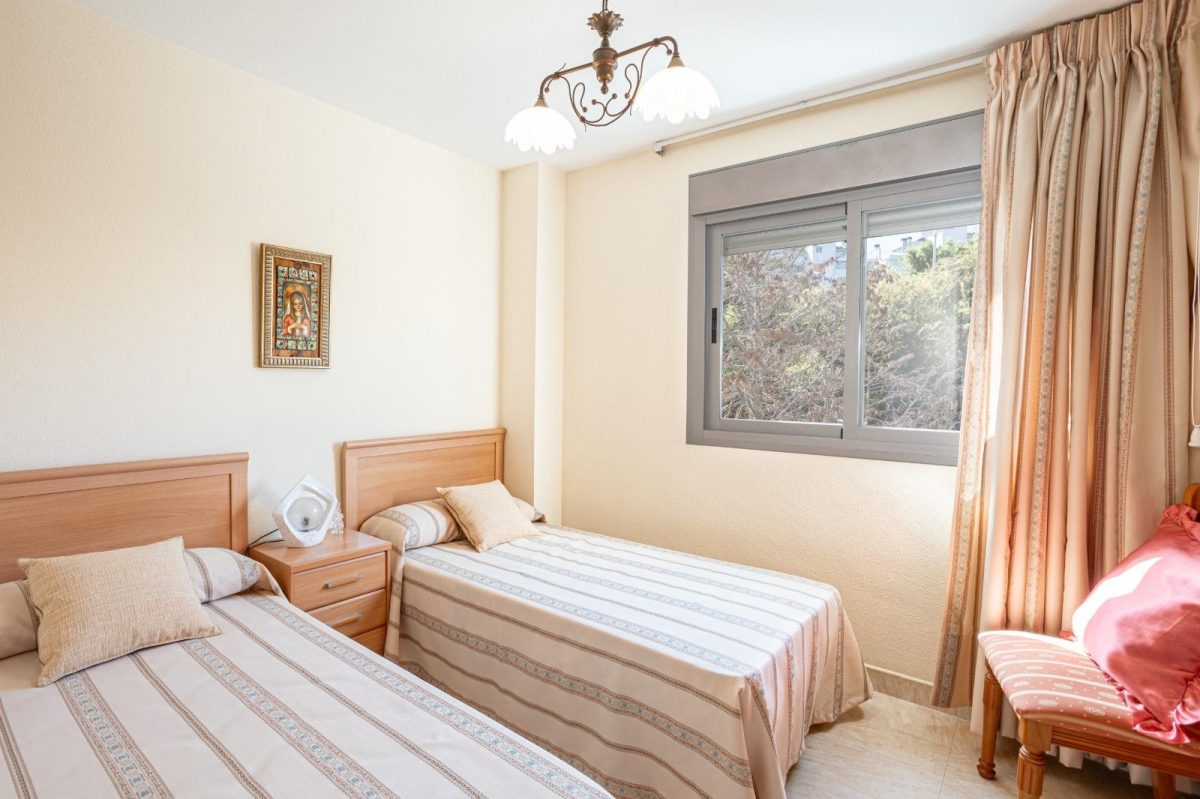Fuengirola - Piso, 3 Dormitorios, Terraza, Piscina, Garaje y Trastero — Foto 15