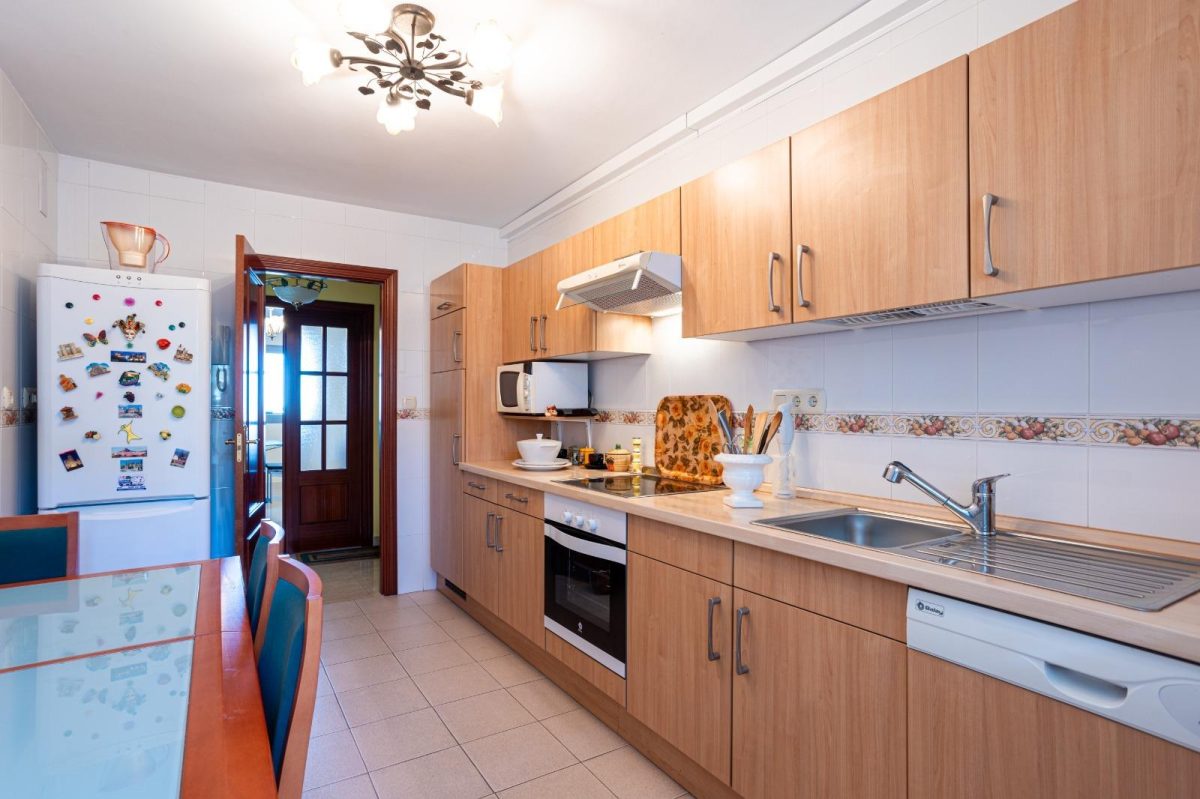 Fuengirola - Piso, 3 Dormitorios, Terraza, Piscina, Garaje y Trastero — Foto 7
