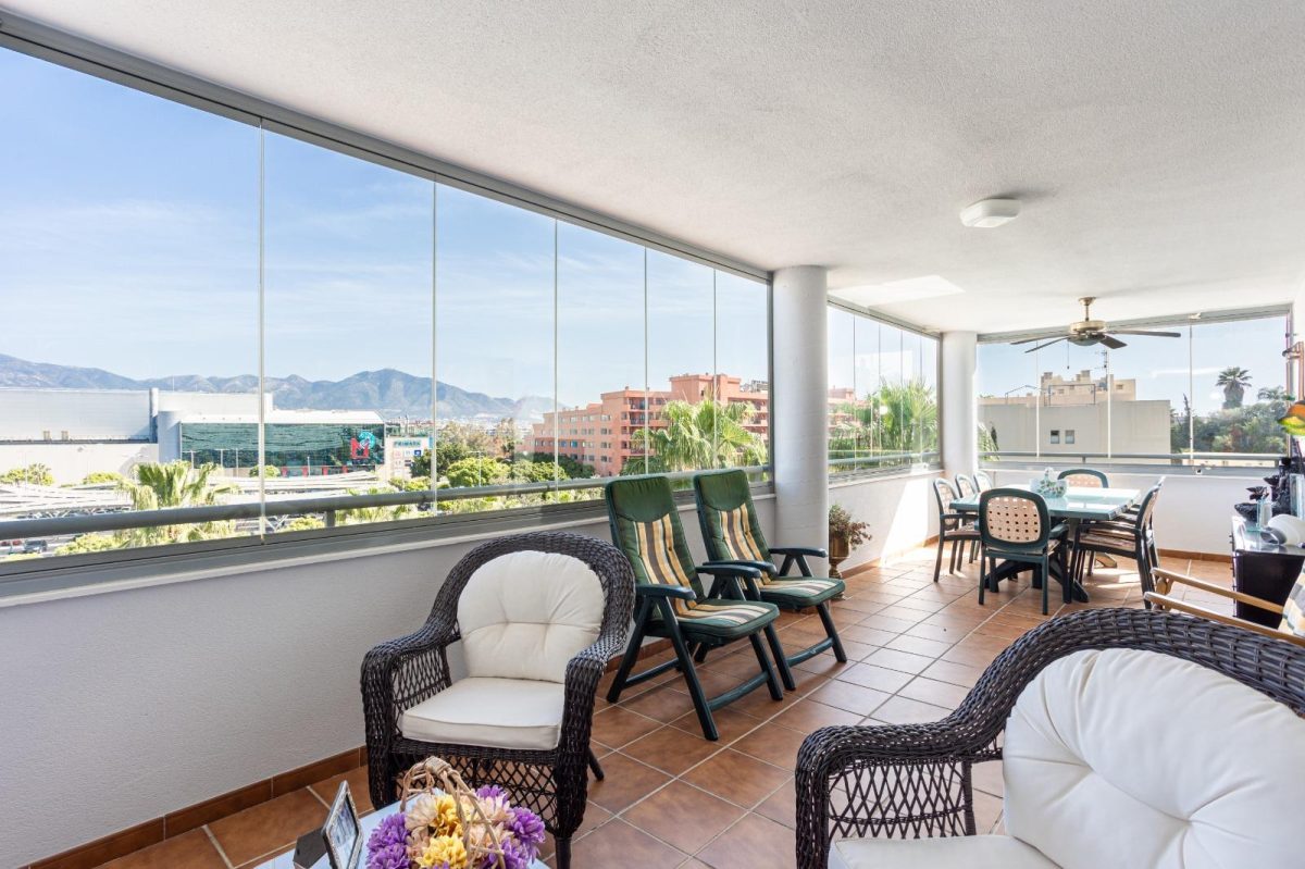 Fuengirola - Piso, 3 Dormitorios, Terraza, Piscina, Garaje y Trastero — Foto 21