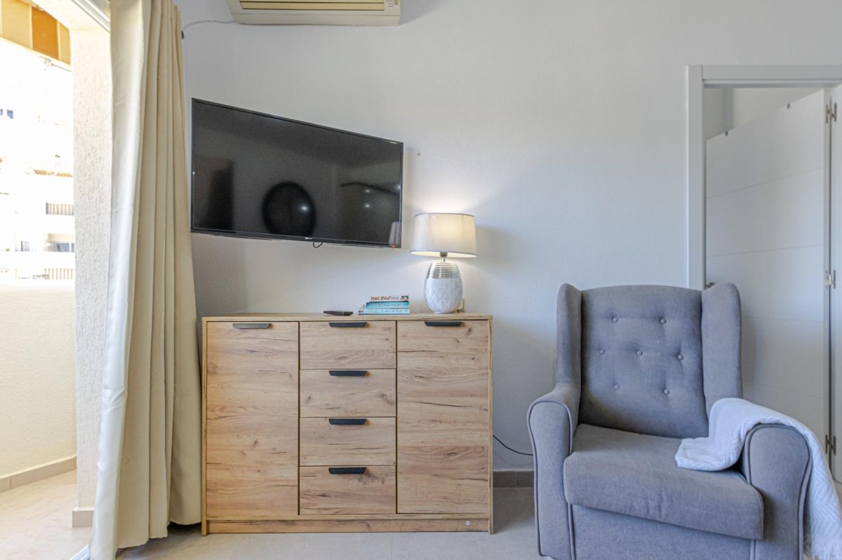 1 DORMITORIO EN BENAL BEACH !! — Foto 8