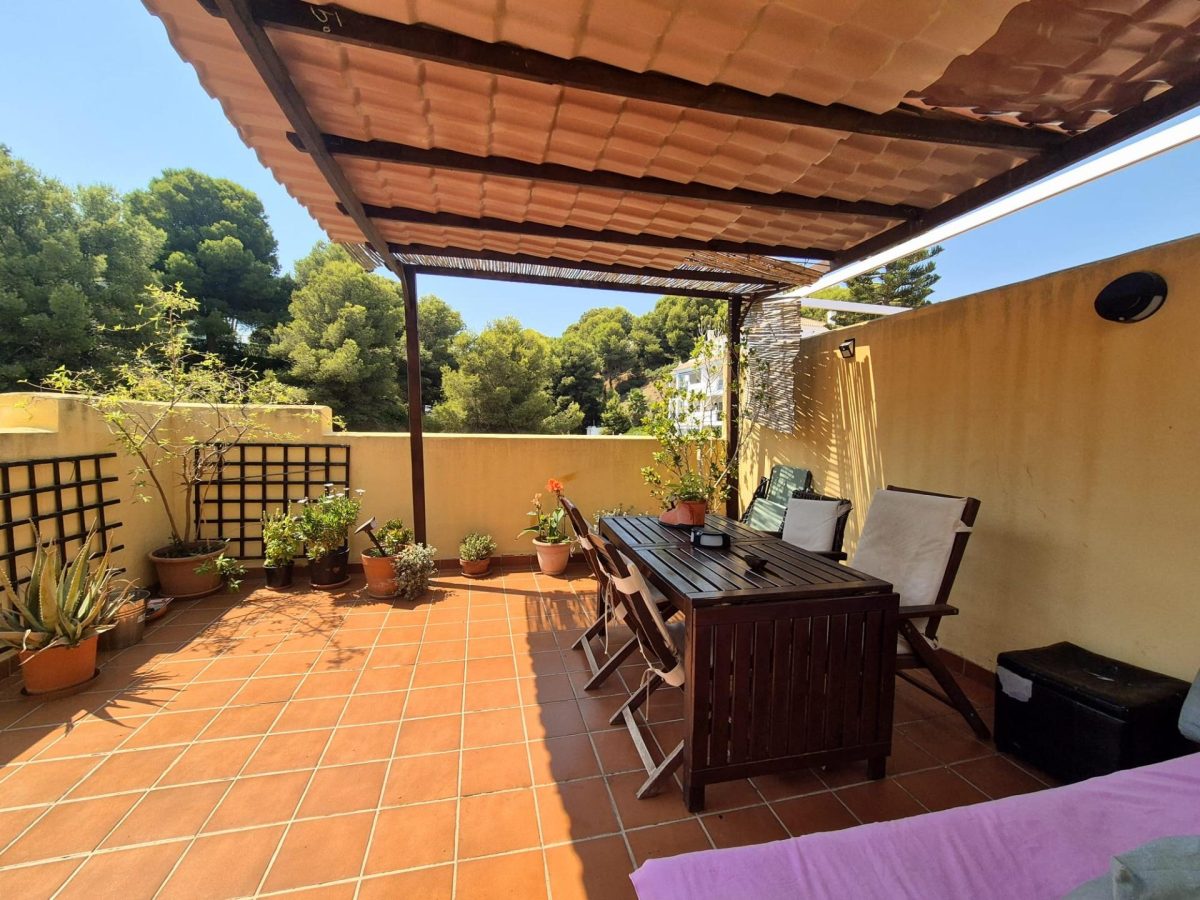 Riviera del Sol - Ático, 2 Dormitorios, Terraza, Piscina y Jardín — Foto 2