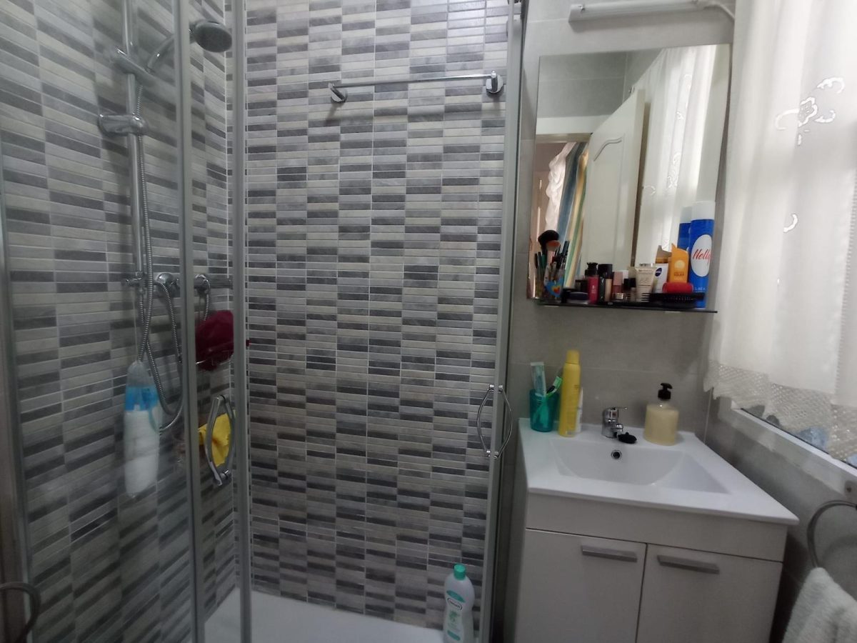 Las Lagunas - Adosada, 4 Dormitorios, Terraza, Patio, Piscina, Garaje — Foto 3