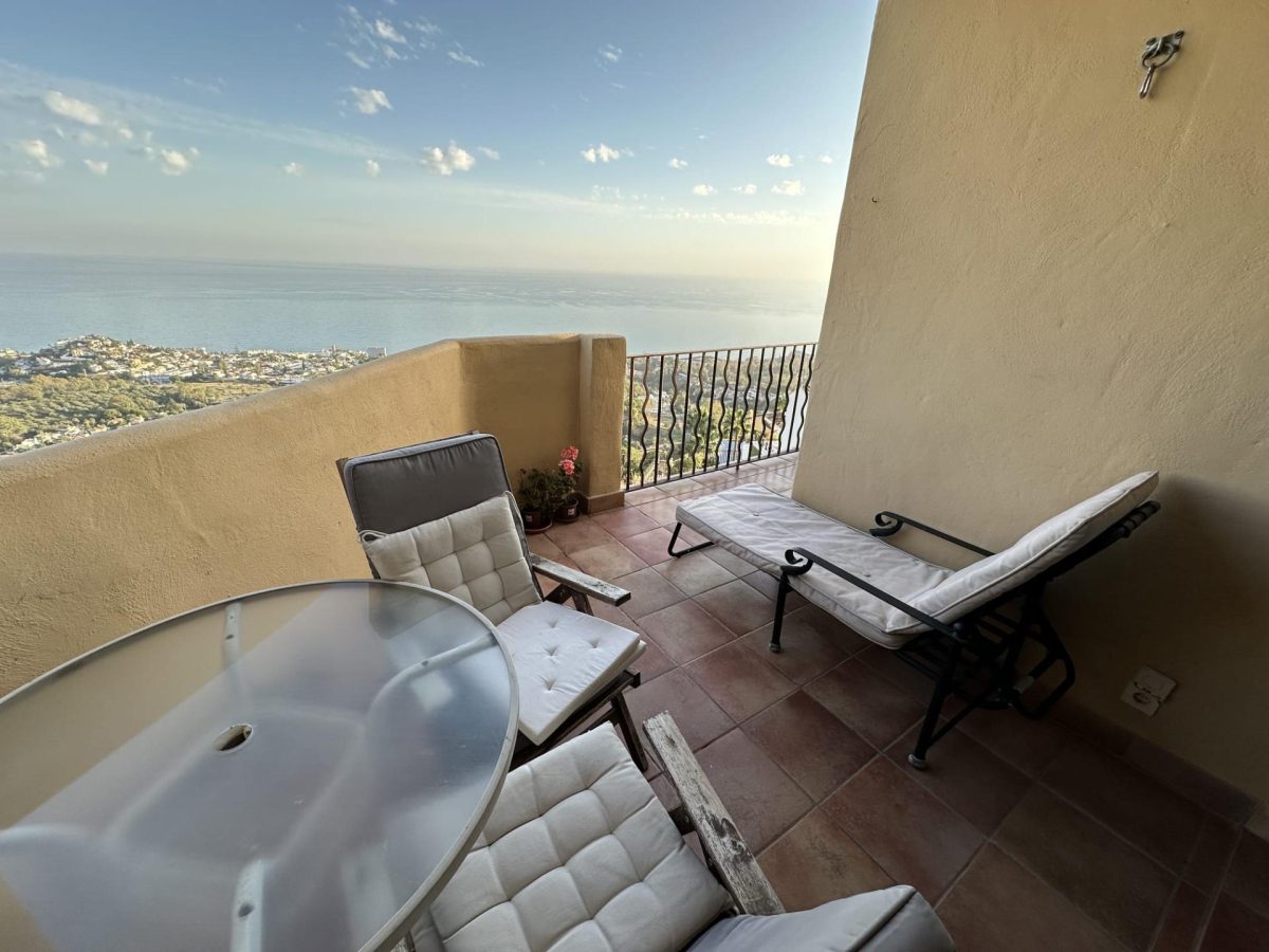 Benalmádena Pueblo - Piso 2 Dormitorios Vistas al Mar, Garaje, Trastero, Piscina — Foto 3