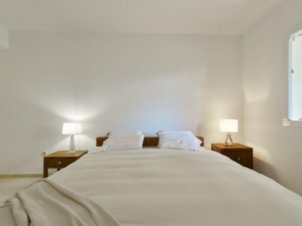 Elviria - Piso, 2 Dormitorios, Terraza, Garaje, Pisicina — Foto 4