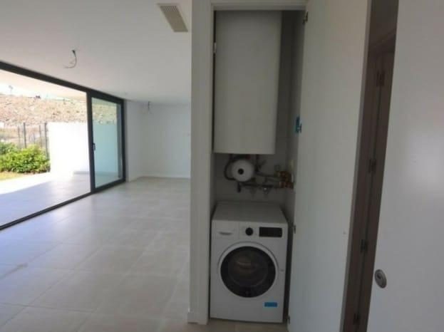 Carvajal - Planta Baja 2 Dormitorios, jardín privado, vistas al mar, 2 garajes y trastero — Foto 2