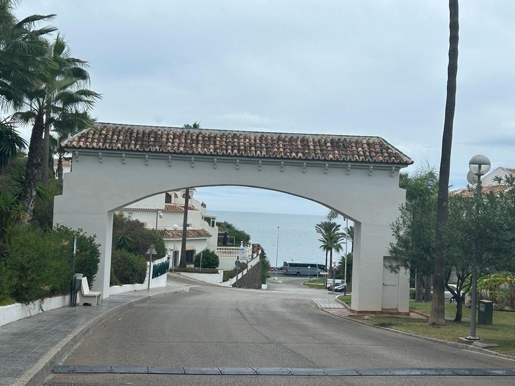 Marina del Sol - Apartamento 2 Dormitorios, Garaje, Trastero, Piscina Comunitaria — Foto 9