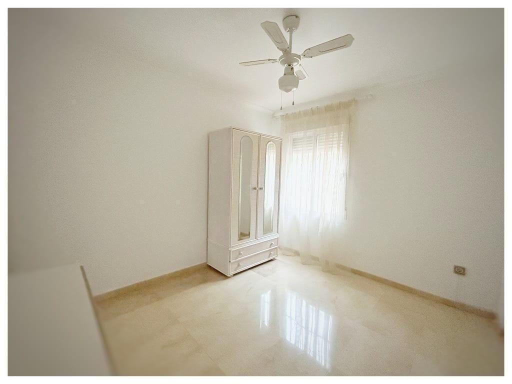 Marina del Sol - Apartamento 2 Dormitorios, Garaje, Trastero, Piscina Comunitaria — Foto 5