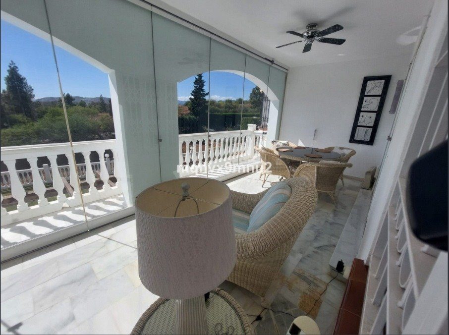 MARAVILLOSA VILLA INDEPENDIENTE A 900M DE LA PLAYA. PARA LOS AMANTES DEL SOL Y EL GOLF — Foto 4