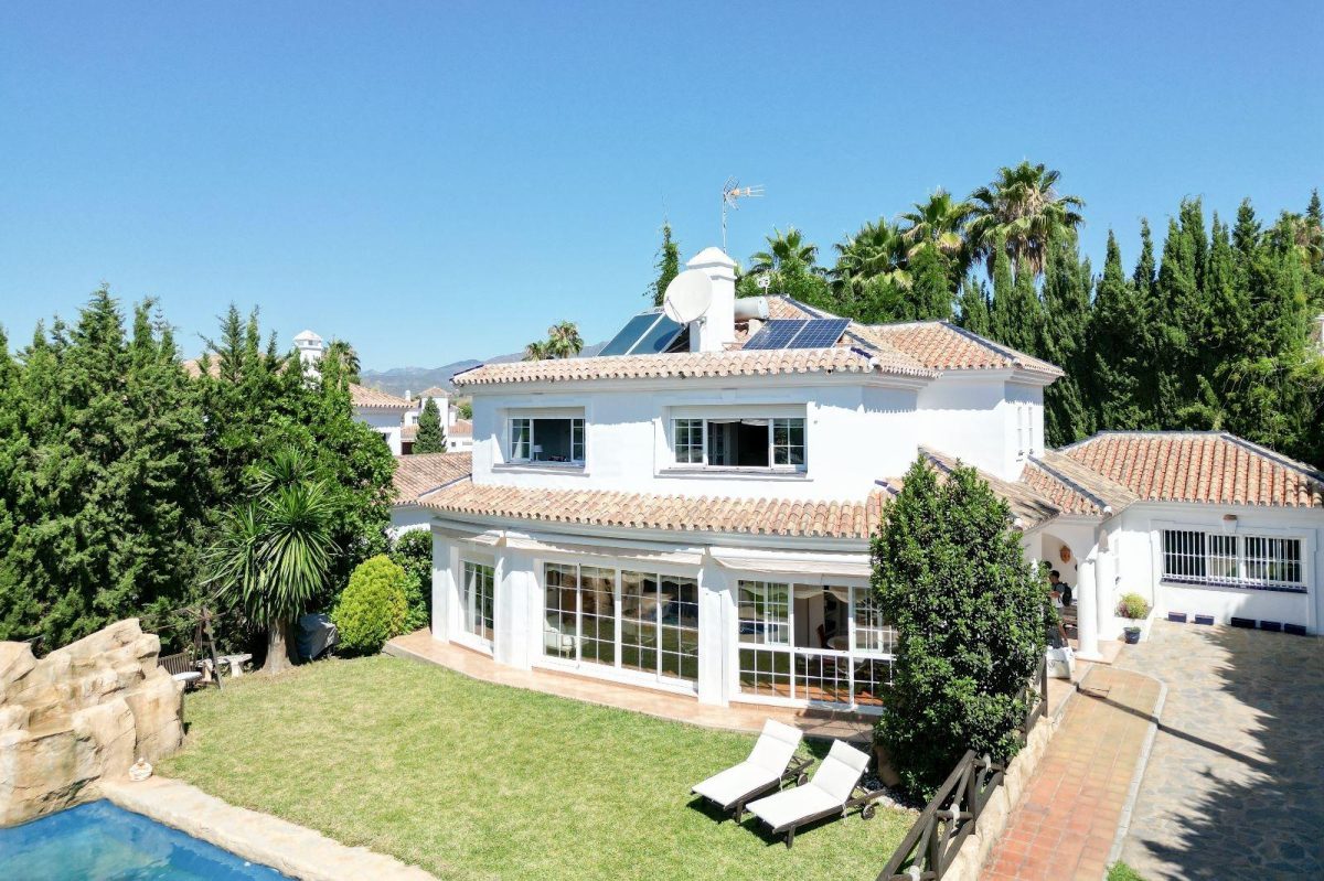 Mijas Golf - Villa Independiente 4 Dormitorios, Piscina y Jardín Privado — Foto 8