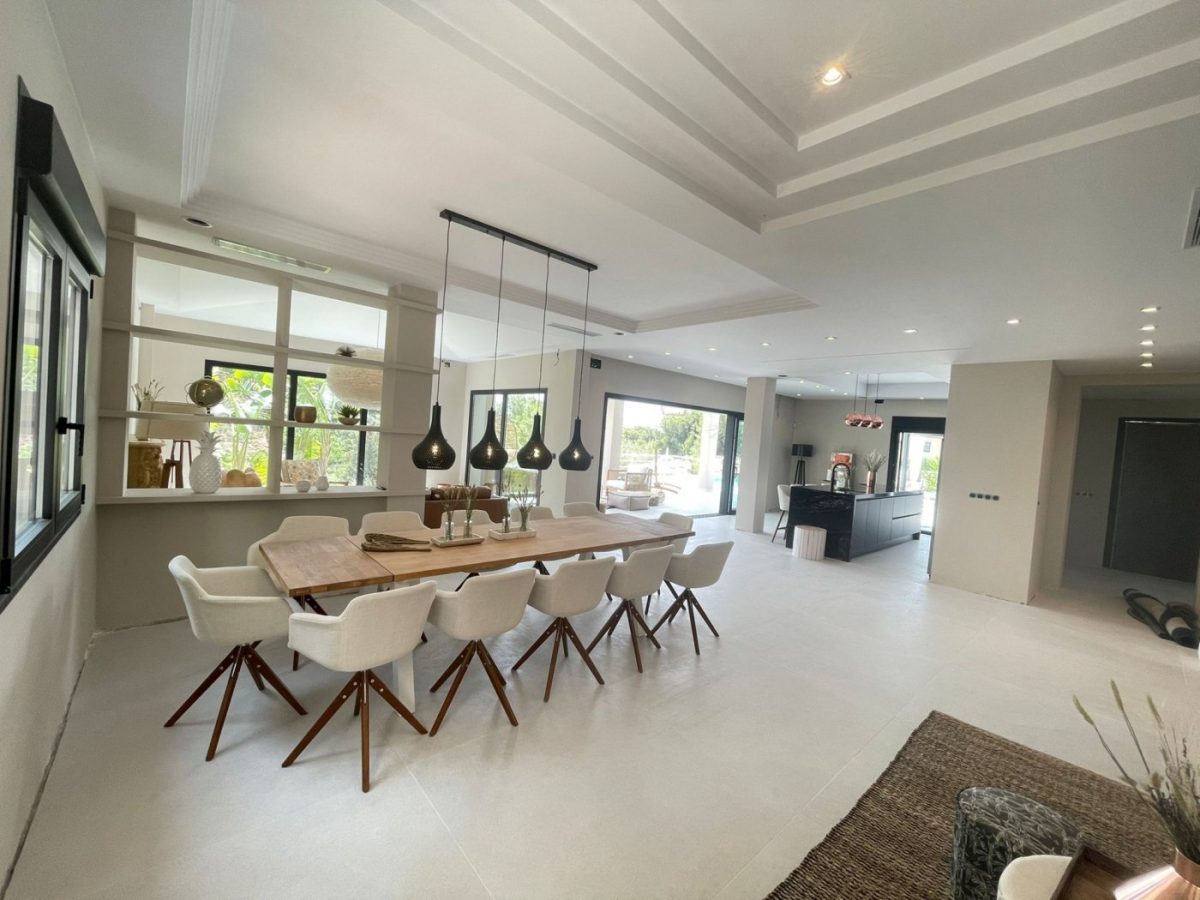 La Quinta Golf-Elviria-Marbella Exclusiva Villa 7 Dormitorios, Garaje y Piscina — Foto 4