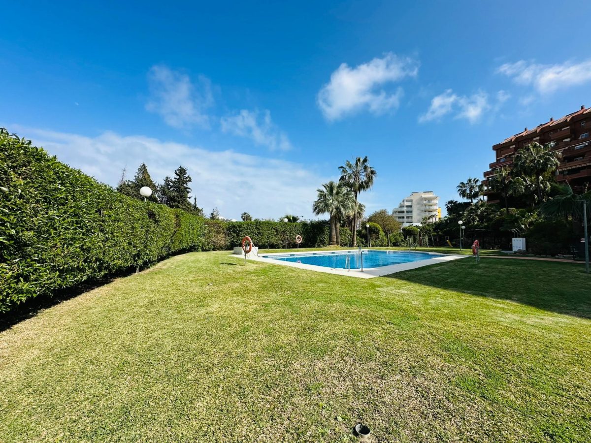 Benalmádena - Precioso Piso 2 Dormitorios Reformado, Piscina, Garaje, Parque Infantil, Pista Pádel — Foto 15