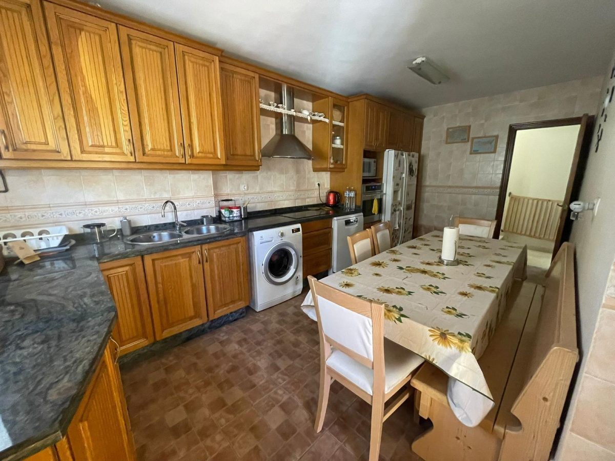 Alhaurín de la Torre - Chalet, 6 Dormitorios, Piscina, Apartamento Independiente — Foto 5