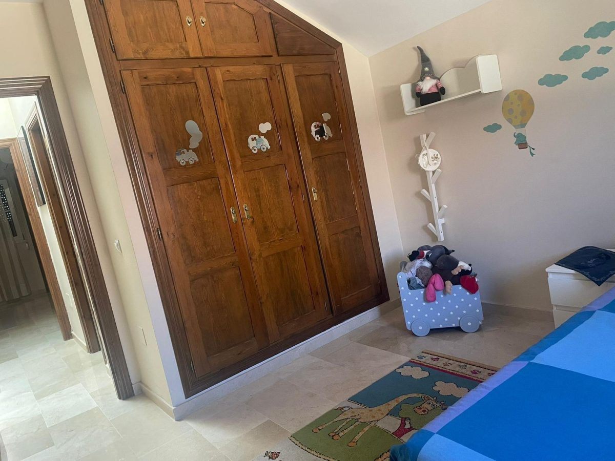 Alhaurín de la Torre - Chalet, 6 Dormitorios, Piscina, Apartamento Independiente — Foto 12