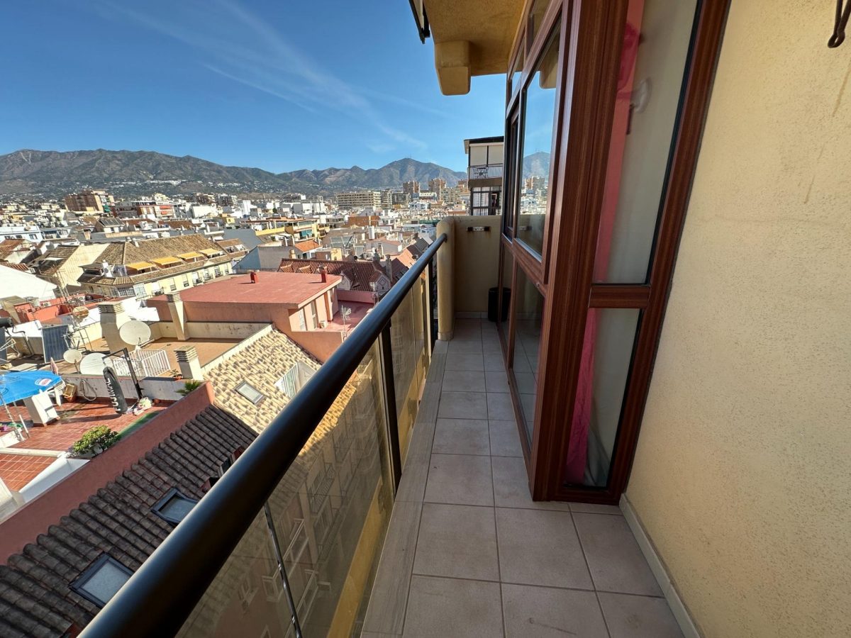 Fuengirola 1ª Línea Playa - Luminoso Apartamento 1 Dormitorio Terraza — Foto 9
