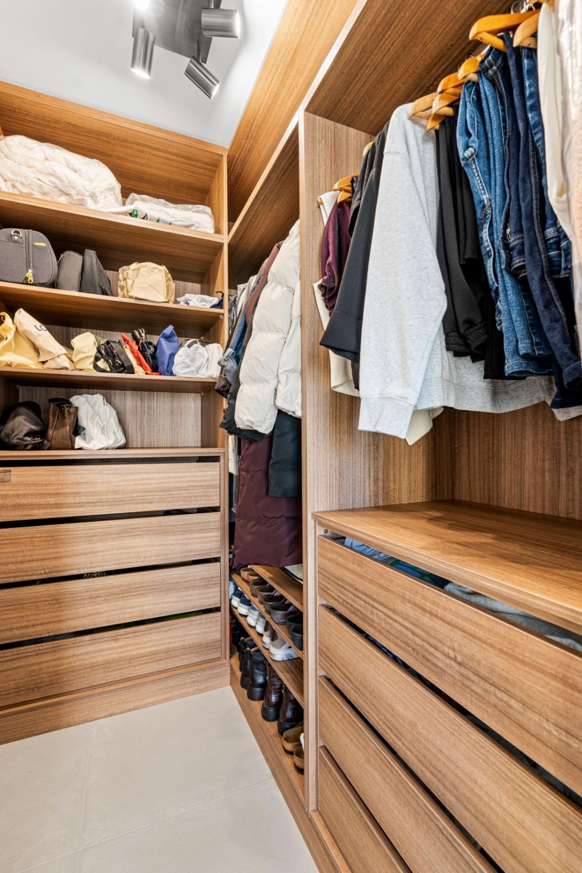 Fuengirola Centro - Pisazo de 1 Dormitorio, Trastero, Excelentes Calidades — Foto 9