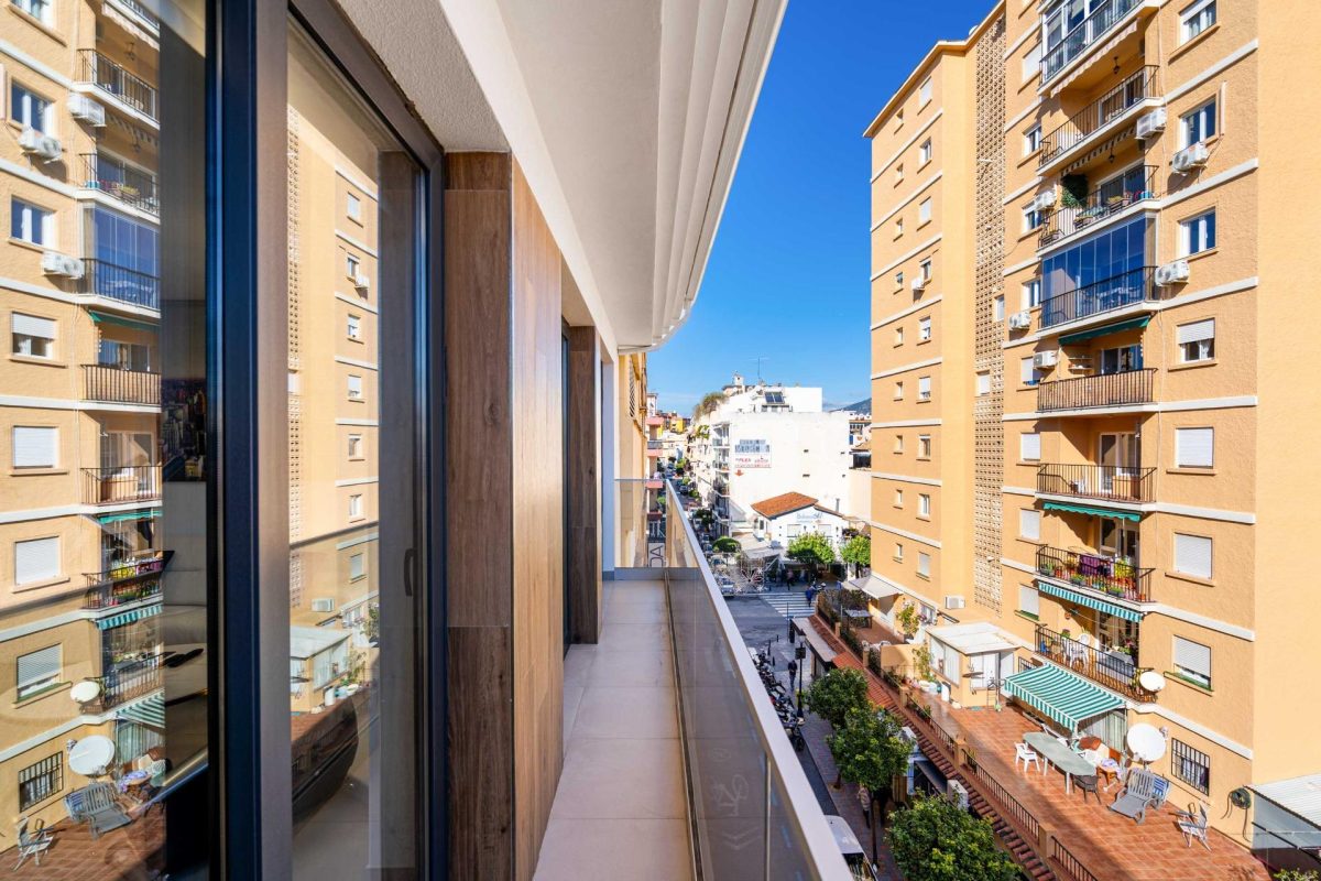 Fuengirola Centro - Pisazo de 1 Dormitorio, Trastero, Excelentes Calidades — Foto 13