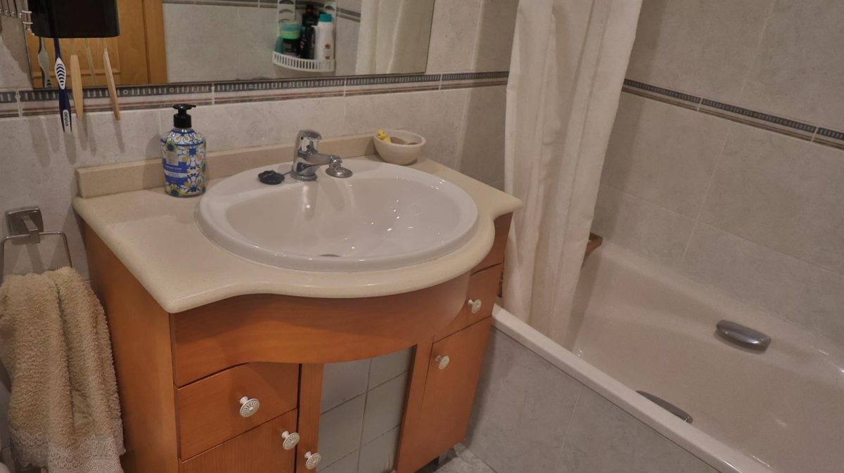 Ático Dúplex en Teatinos con Solárium Privado de 41 m² | 3 Dormitorios + Garaje y Trastero — Foto 13