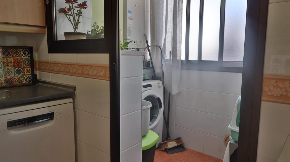 Ático Dúplex en Teatinos con Solárium Privado de 41 m² | 3 Dormitorios + Garaje y Trastero — Foto 11
