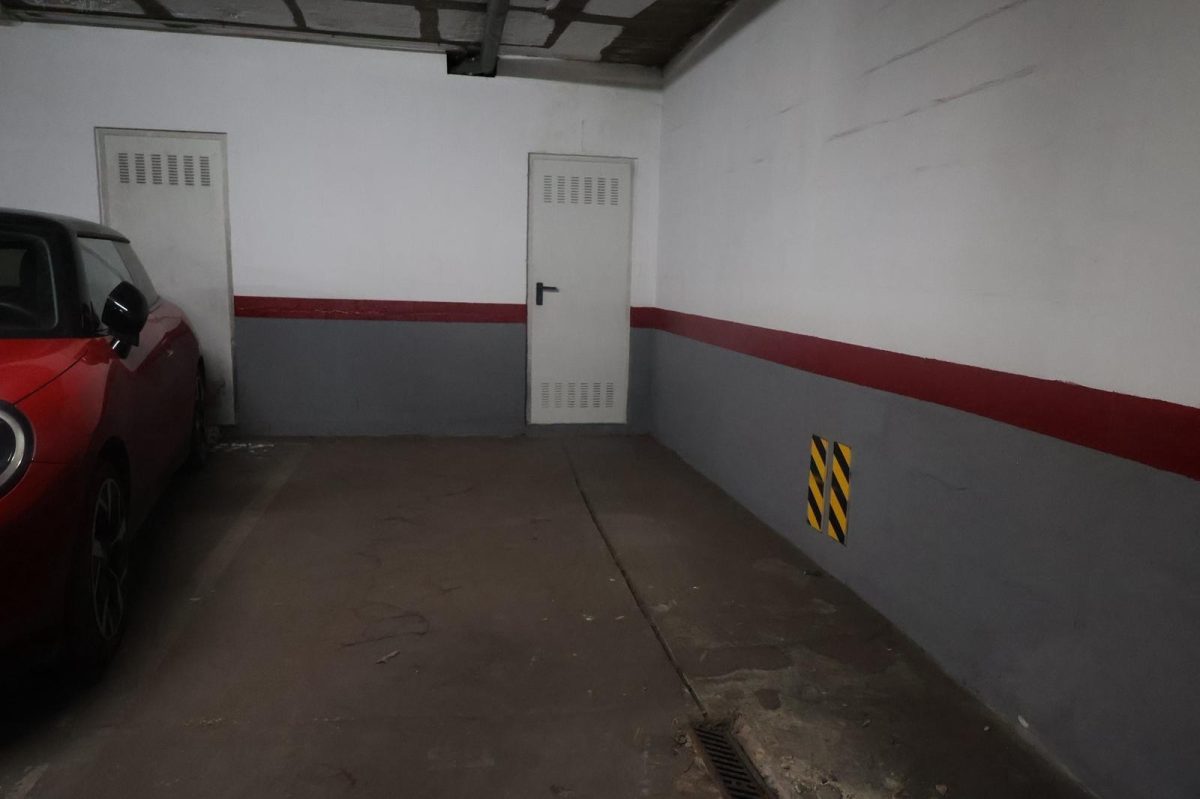 Ático Dúplex en Teatinos con Solárium Privado de 41 m² | 3 Dormitorios + Garaje y Trastero — Foto 23