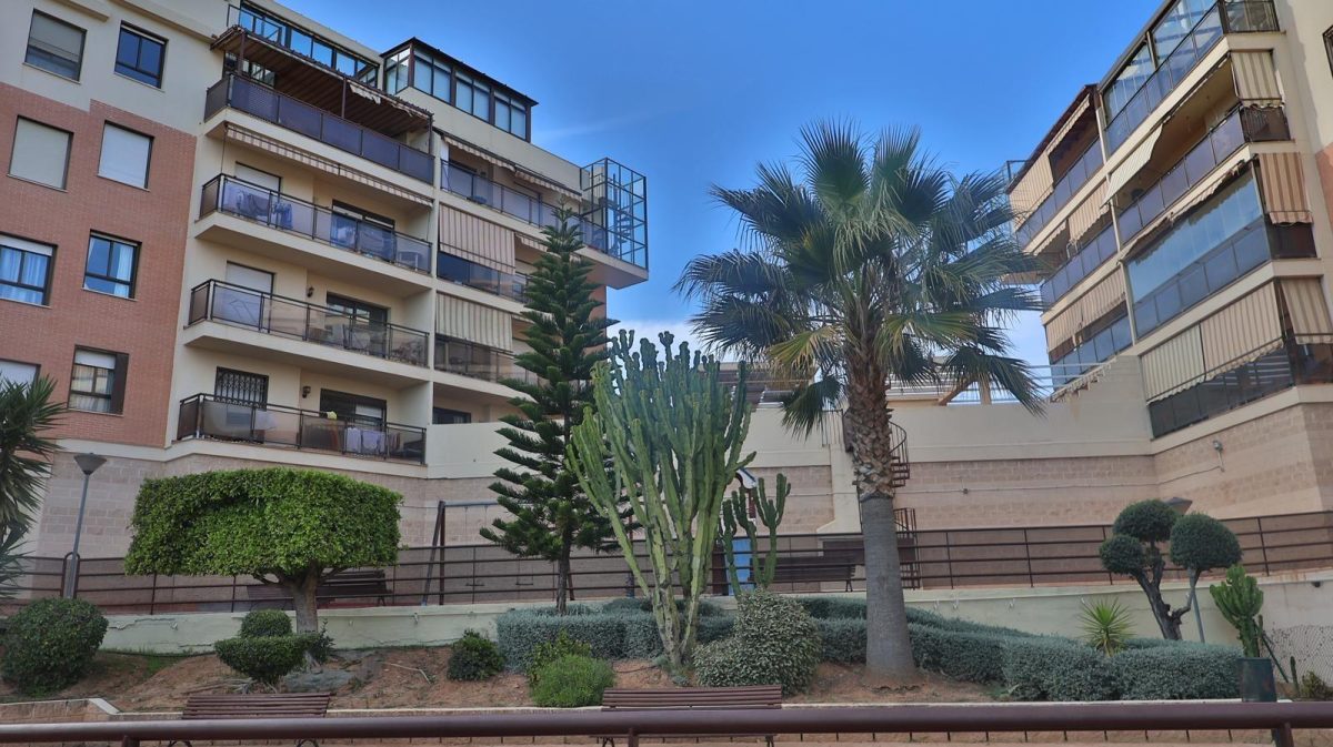 Ático Dúplex en Teatinos con Solárium Privado de 41 m² | 3 Dormitorios + Garaje y Trastero — Foto 26