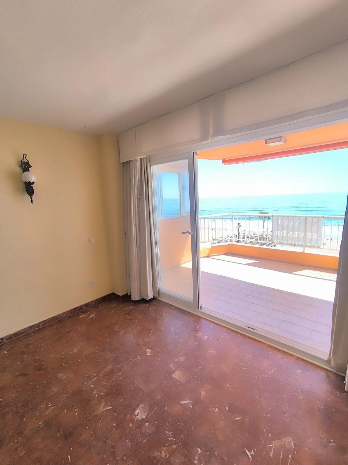 Fuengirola Primera Línea Playa - Piso 2 Dormitorios Vistas al Mar — Foto 6
