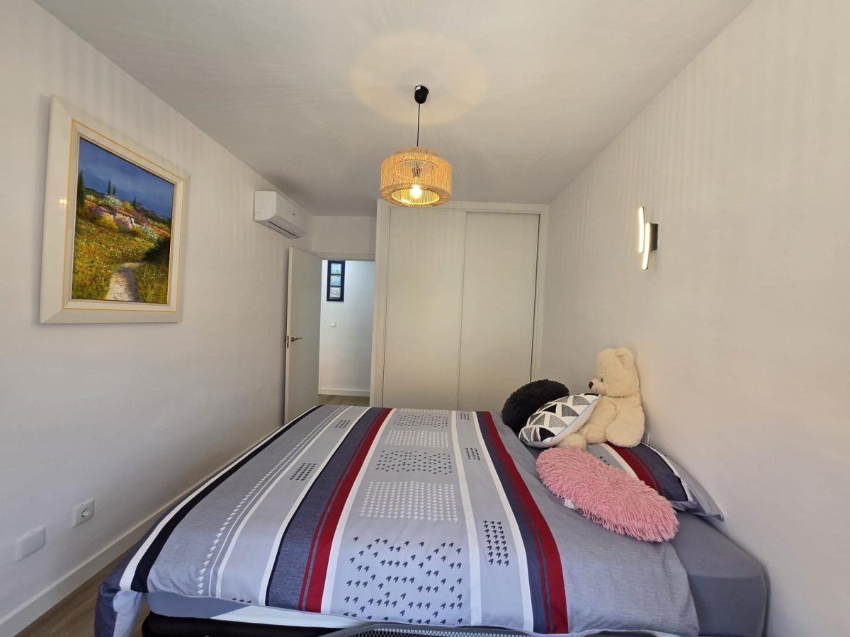 Los Boliches - Gran Adosada 4 Dormitorios, Piscina, Parking y Trastero Fuengirola — Foto 17