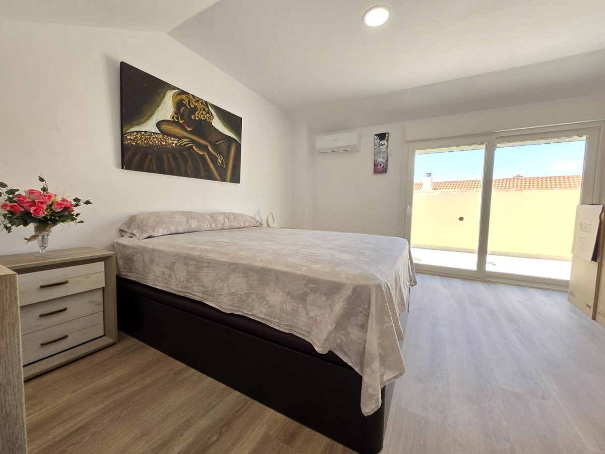 Los Boliches - Gran Adosada 4 Dormitorios, Piscina, Parking y Trastero Fuengirola — Foto 13