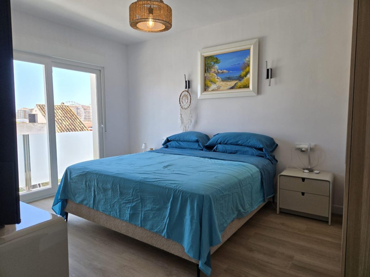 Los Boliches - Gran Adosada 4 Dormitorios, Piscina, Parking y Trastero Fuengirola — Foto 8