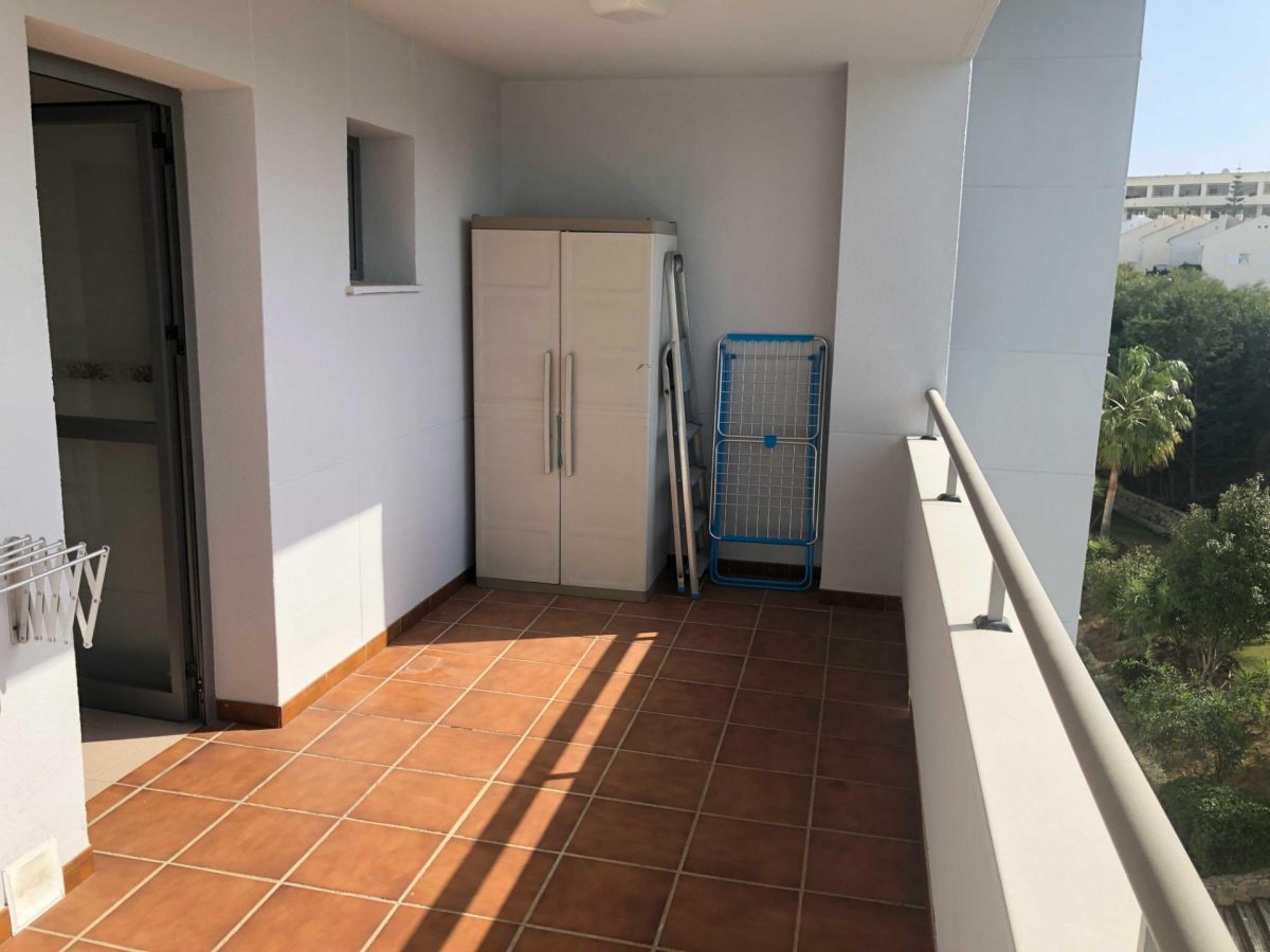 C.Comercial Miramar - Pisazo 1 Dormitorio, Garaje, Trastero, Piscina, Zona Infantil — Foto 8