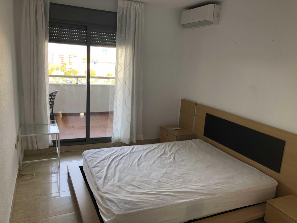C.Comercial Miramar - Pisazo 1 Dormitorio, Garaje, Trastero, Piscina, Zona Infantil — Foto 9