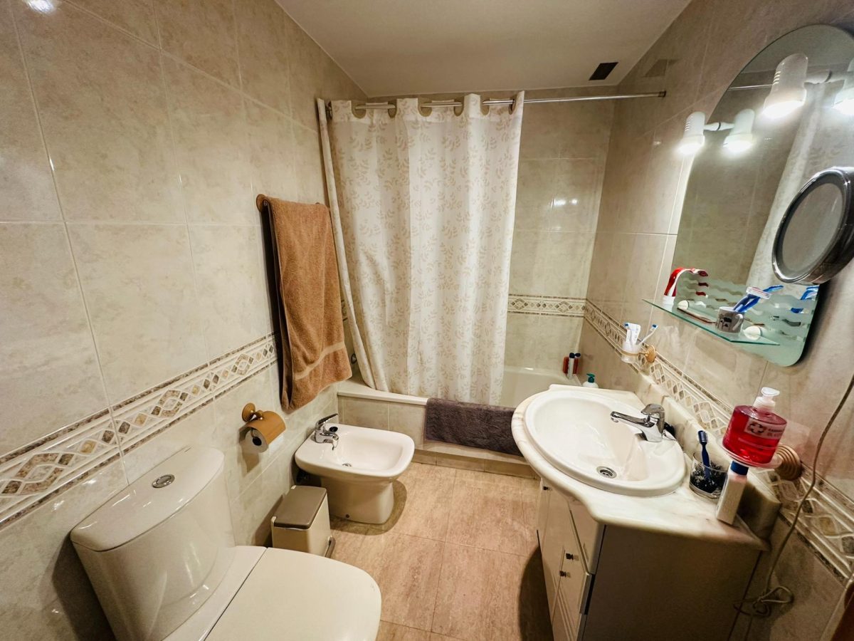 La Sierrezuela - Adosada de 2 Dormitorios, Garaje Privado, 3 Piscinas, Pista de Padel, Gran Terraza — Foto 14