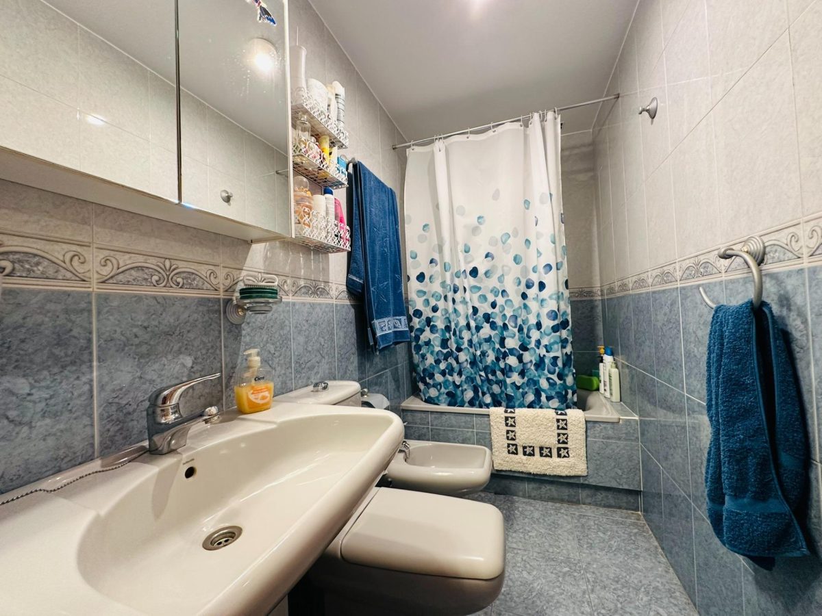 La Sierrezuela - Adosada de 2 Dormitorios, Garaje Privado, 3 Piscinas, Pista de Padel, Gran Terraza — Foto 8