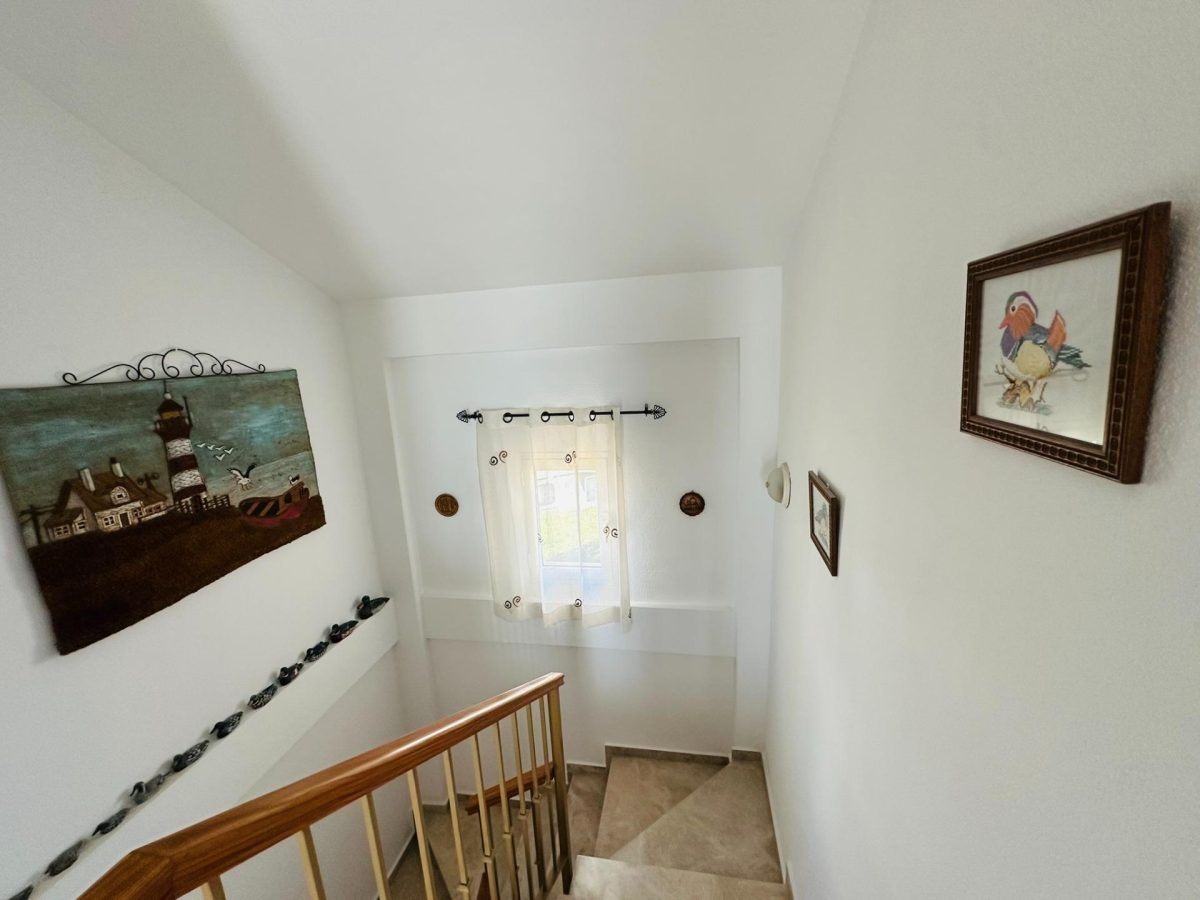 La Sierrezuela - Adosada de 2 Dormitorios, Garaje Privado, 3 Piscinas, Pista de Padel, Gran Terraza — Foto 20