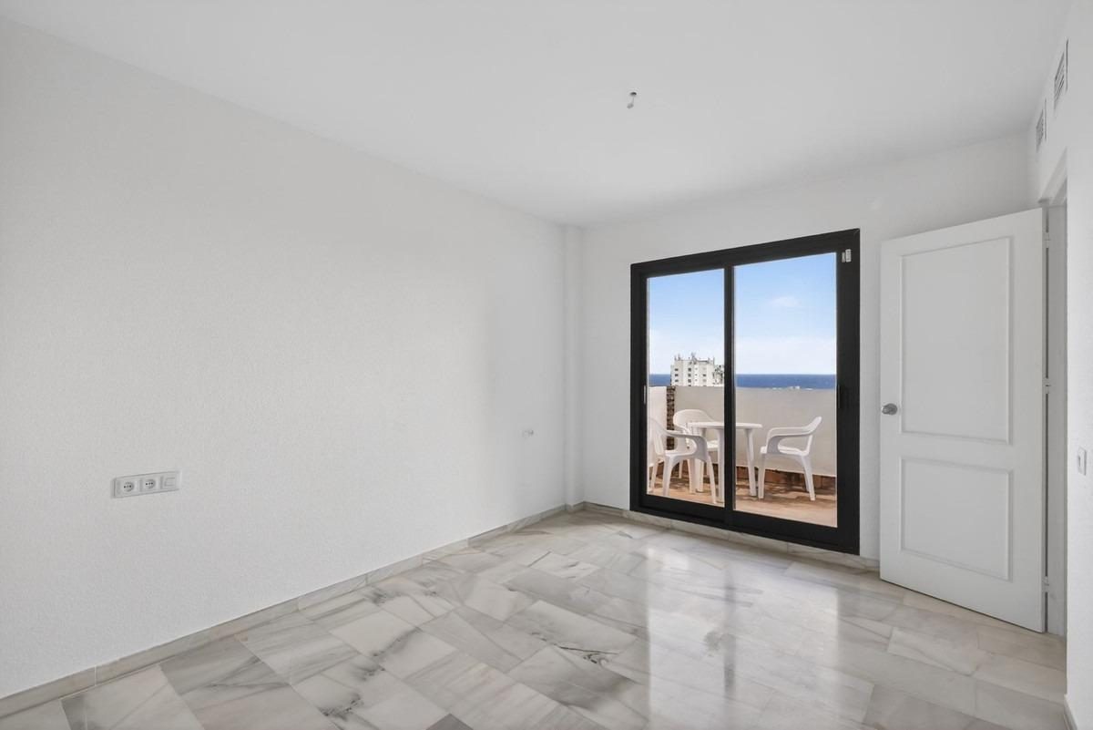Apartamento con vistas al mar y cerca de la playa en Calahonda, Costa del Sol — Foto 11