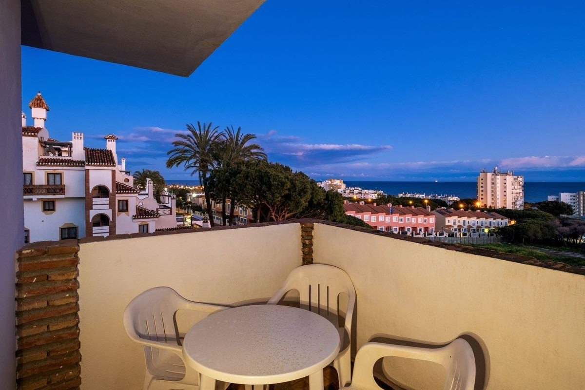 Apartamento con vistas al mar y cerca de la playa en Calahonda, Costa del Sol — Foto 8