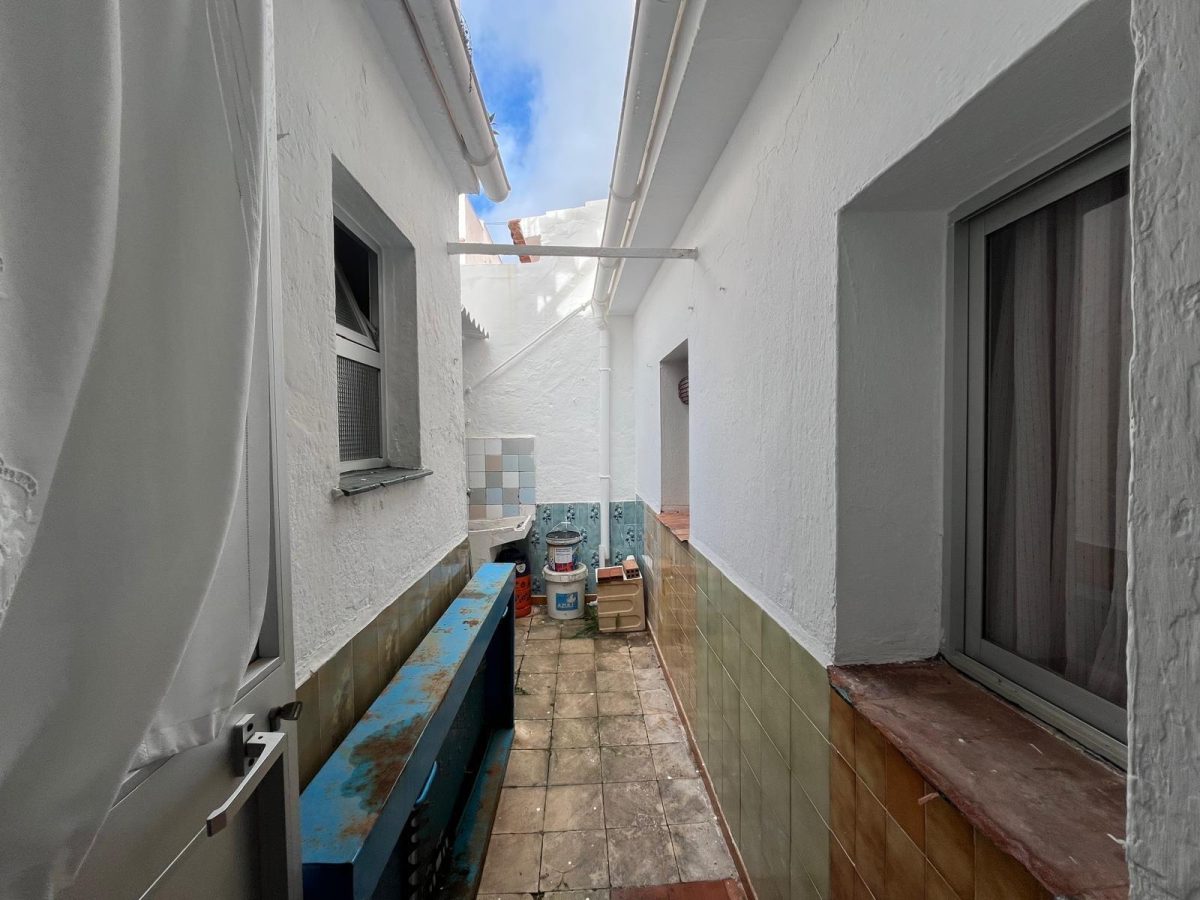 PAREADO EN PLENO CENTRO DE BENALMÁDENA — Foto 14