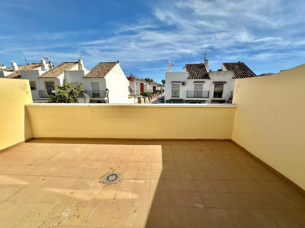Los Boliches - Adosada 3 Dormitorios, Garaje, Trastero y Piscina — Foto 18