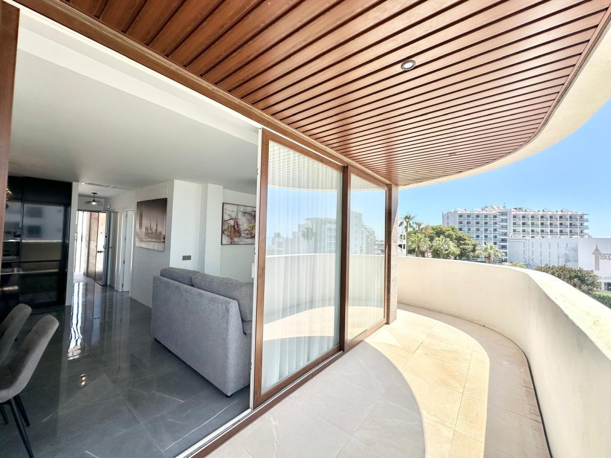 Benalmádena - Espectacular Piso a Estrenar, 2 Dormitorios, Garaje y Piscina — Foto 9