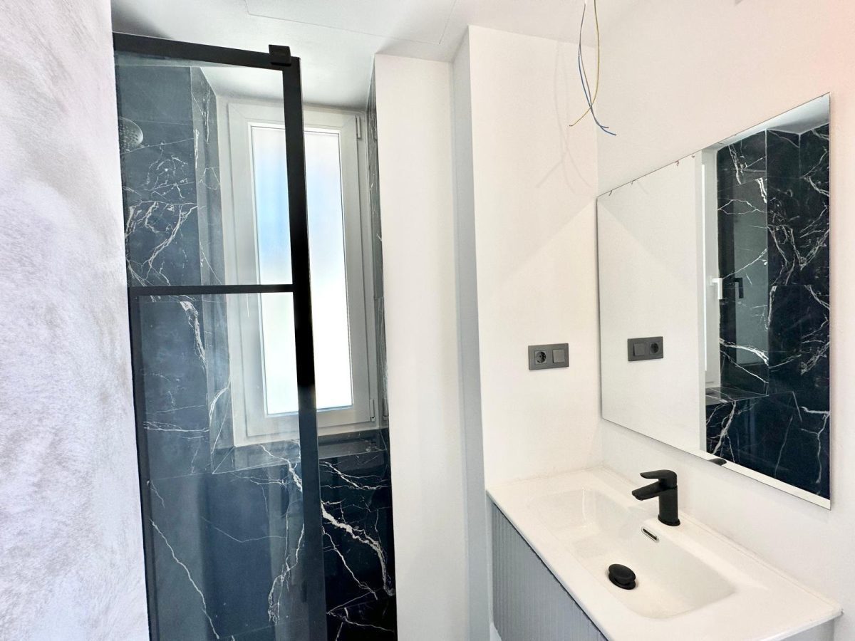 Benalmádena - Espectacular Piso a Estrenar, 2 Dormitorios, Garaje y Piscina — Foto 5