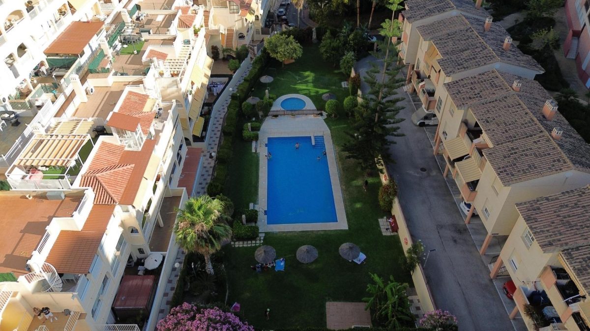 Torrequebrada Benalmádena - Piso 2 Dormitorios, Garaje, Trastero y Piscina — Foto 6