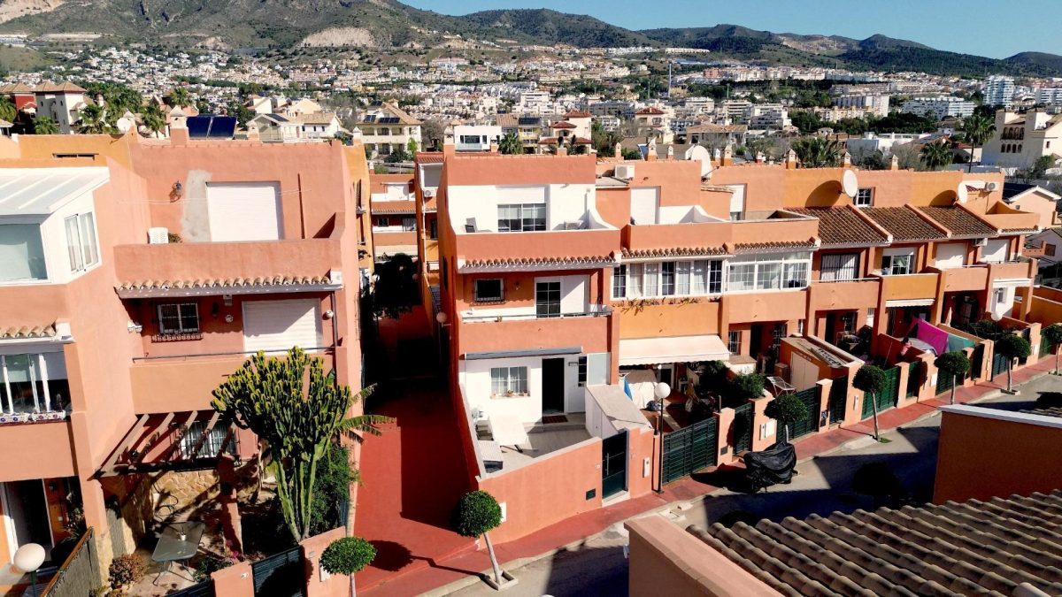Benalmádena - Adosado 3 Dormitorios con Vistas al Mar, Gimnasio, Parking y Trastero — Foto 12