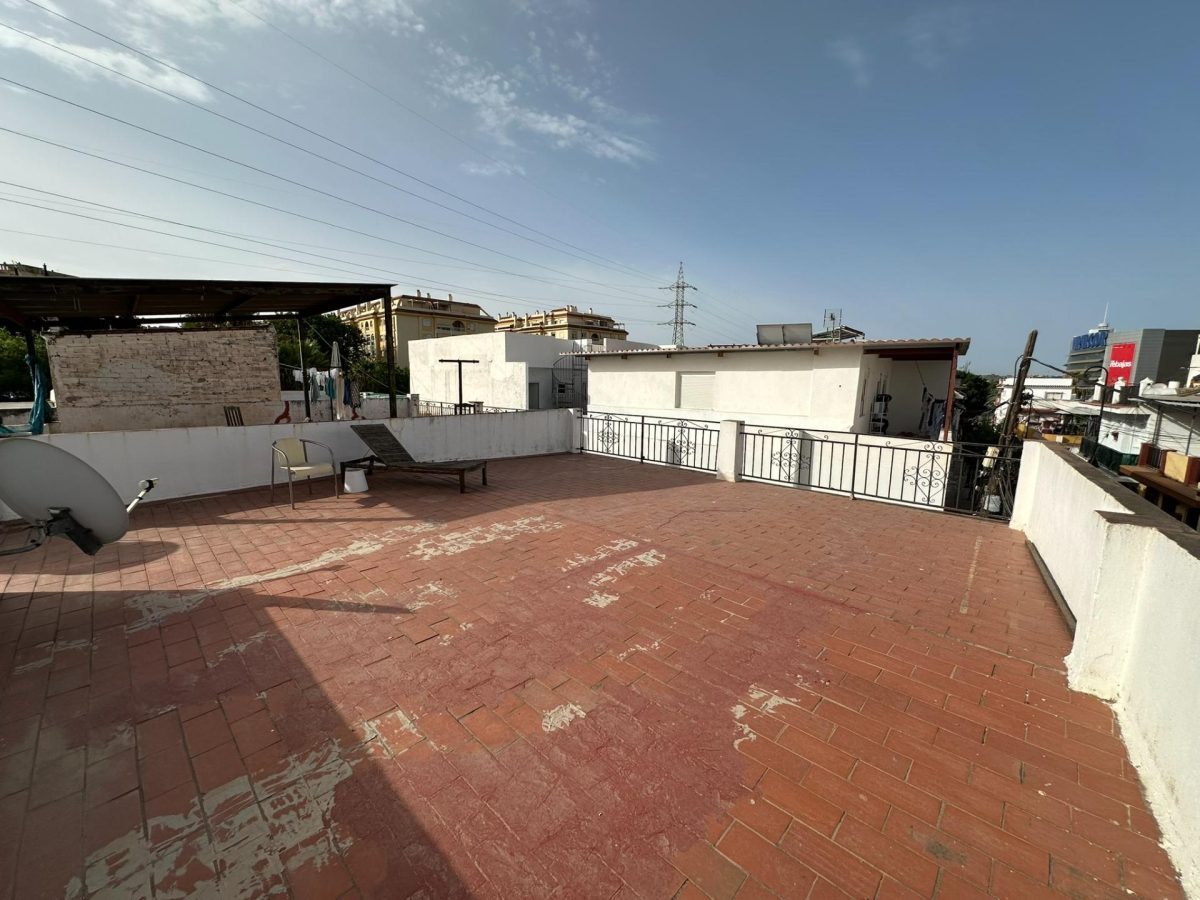 Las Lagunas - Casa Pareada Reformada 3 Dormitorios con Parking Privado y Solarium — Foto 19