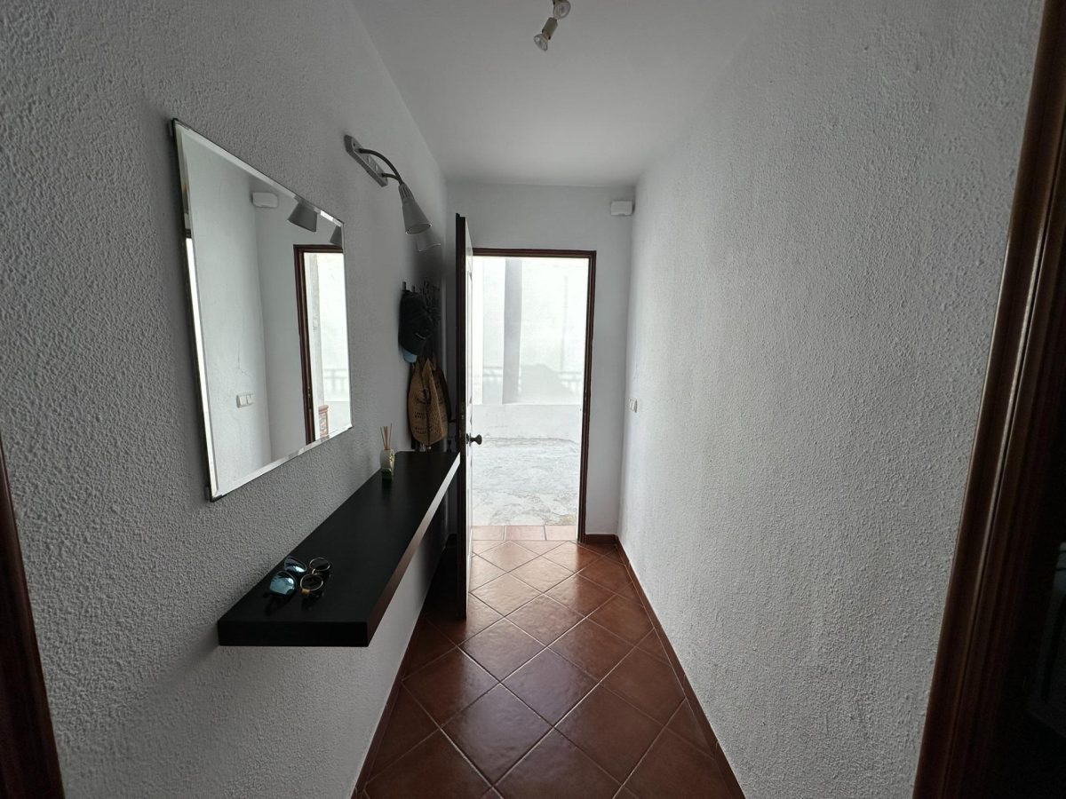 Las Lagunas - Casa Pareada Reformada 3 Dormitorios con Parking Privado y Solarium — Foto 17